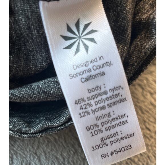 Athleta Skort Womens X-Small Gray Casual Pull On Skirt Under Short Zipper Pocket - Picture 6 of 7